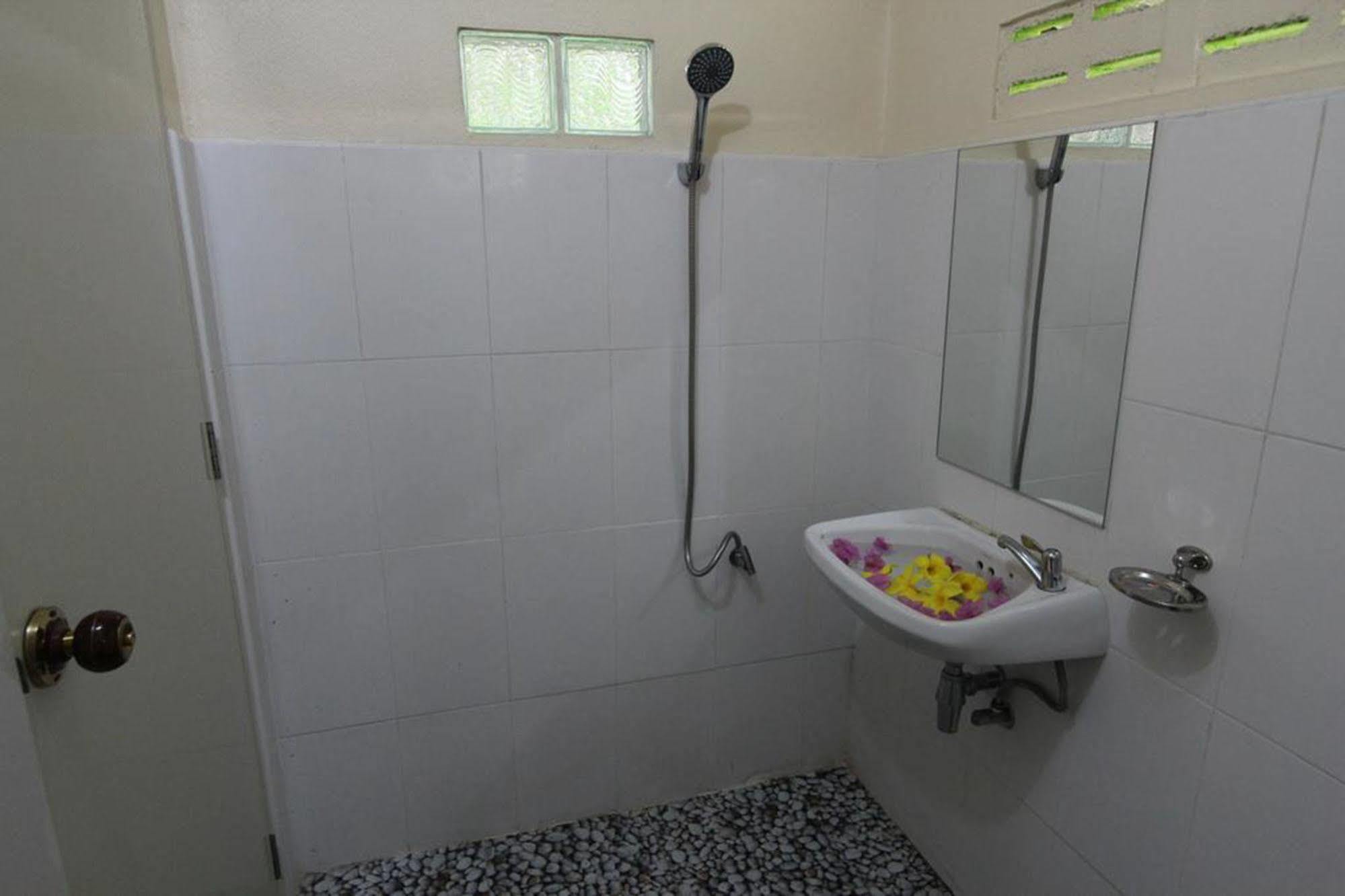 Koh Phayam Greentawan Resort Ngoại thất bức ảnh