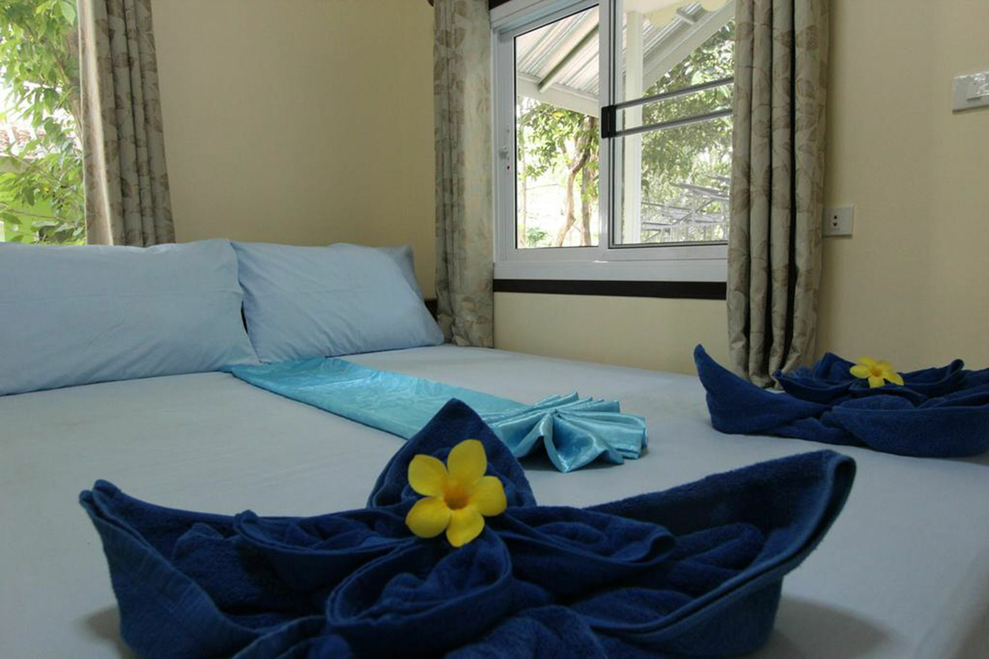 Koh Phayam Greentawan Resort Ngoại thất bức ảnh