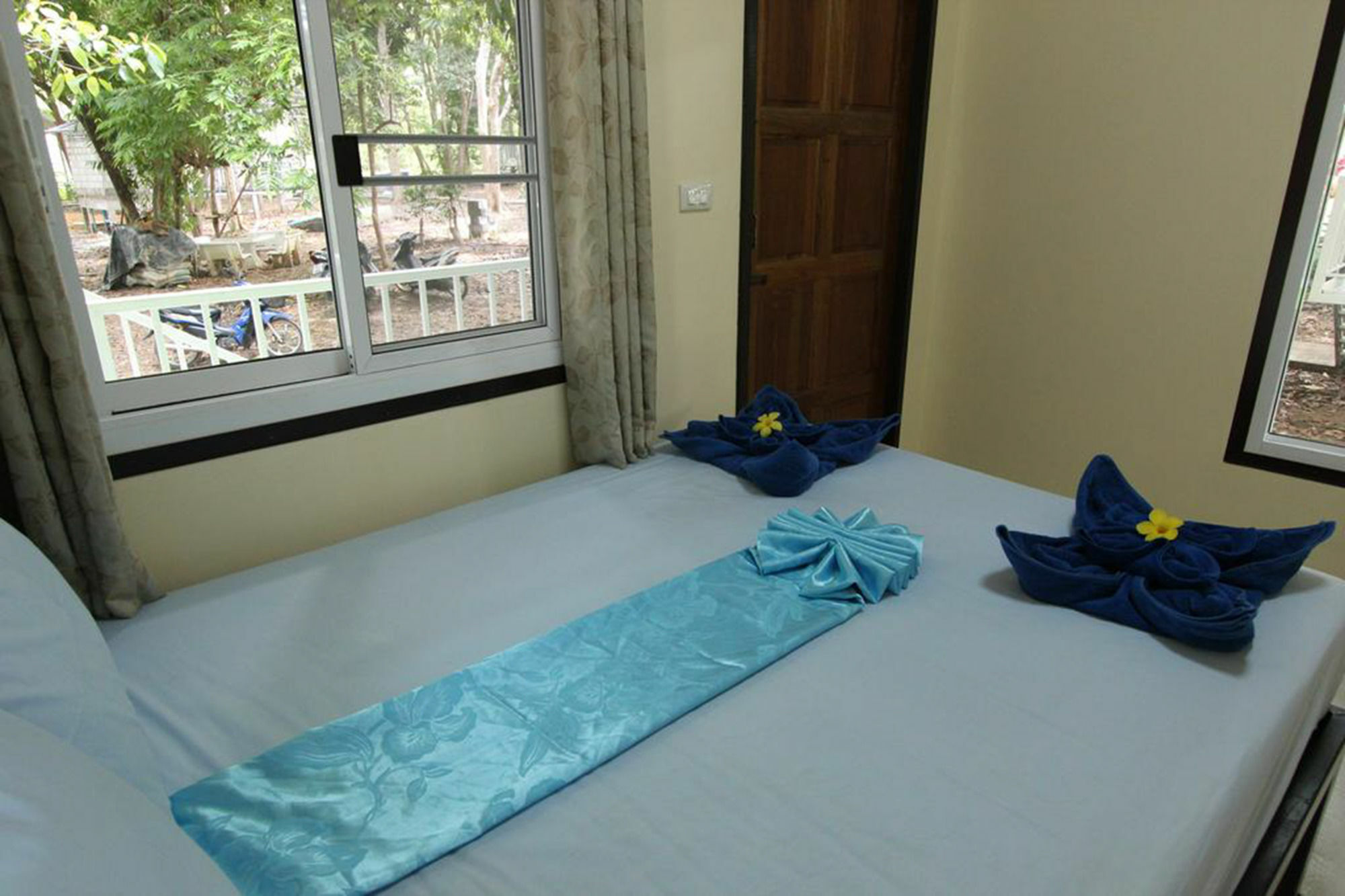 Koh Phayam Greentawan Resort Ngoại thất bức ảnh